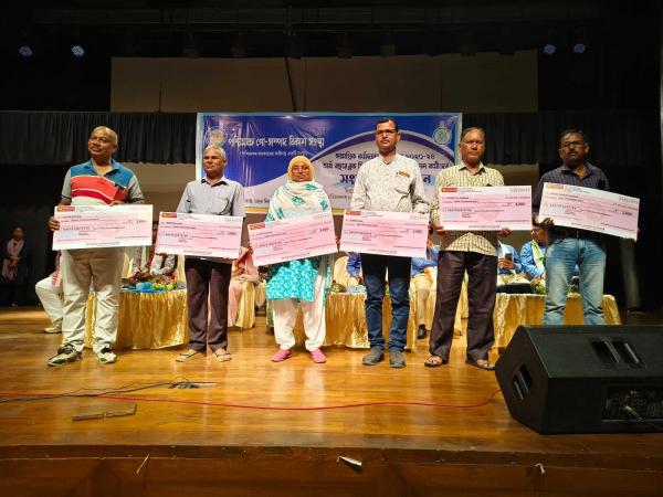Felicitation to AI workers